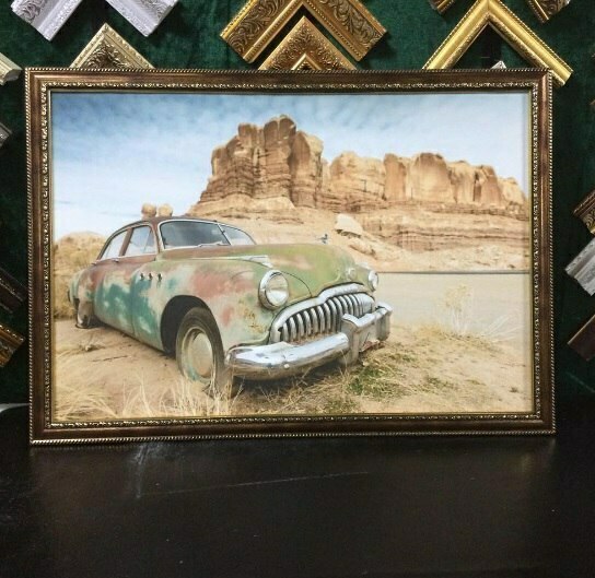 Картина на холсте с подрамником и багетом